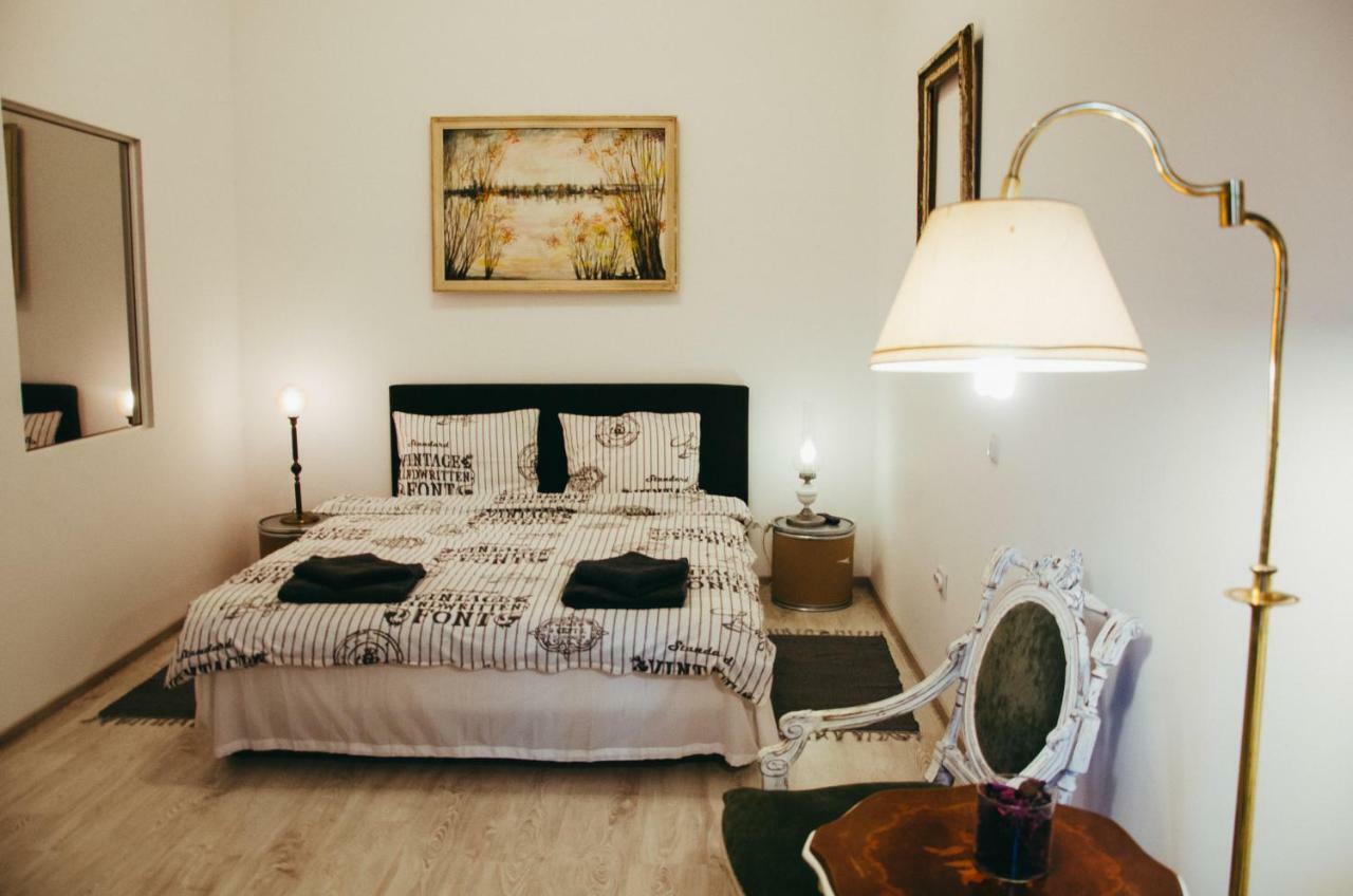 Mansion Josephina Lejlighed Cluj-Napoca Eksteriør billede