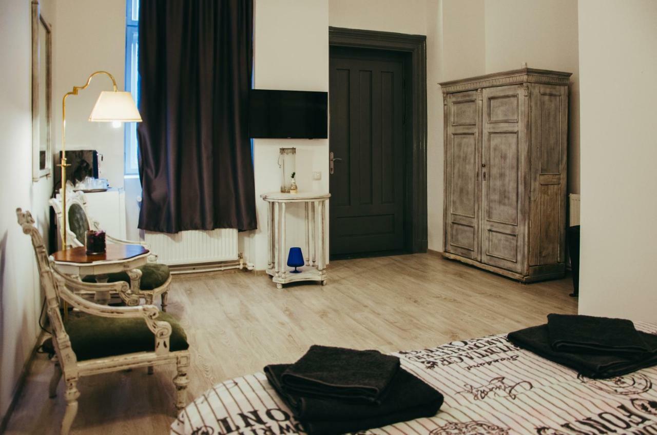 Mansion Josephina Lejlighed Cluj-Napoca Eksteriør billede